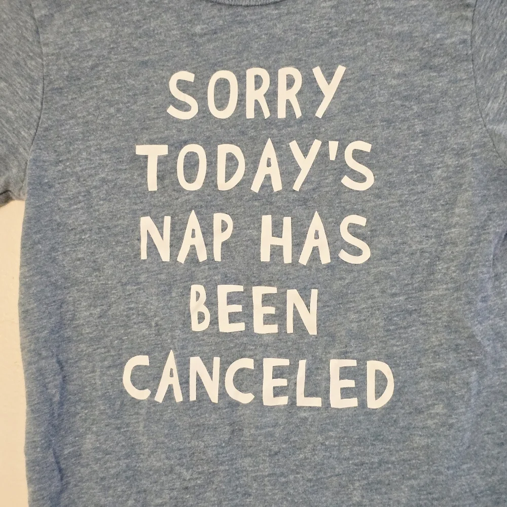 The Children's Place 5T Heather Blue Graphic Tee